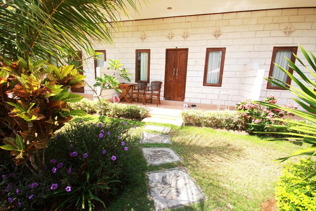 Rambo Homestay Uluwatu Buitenkant foto