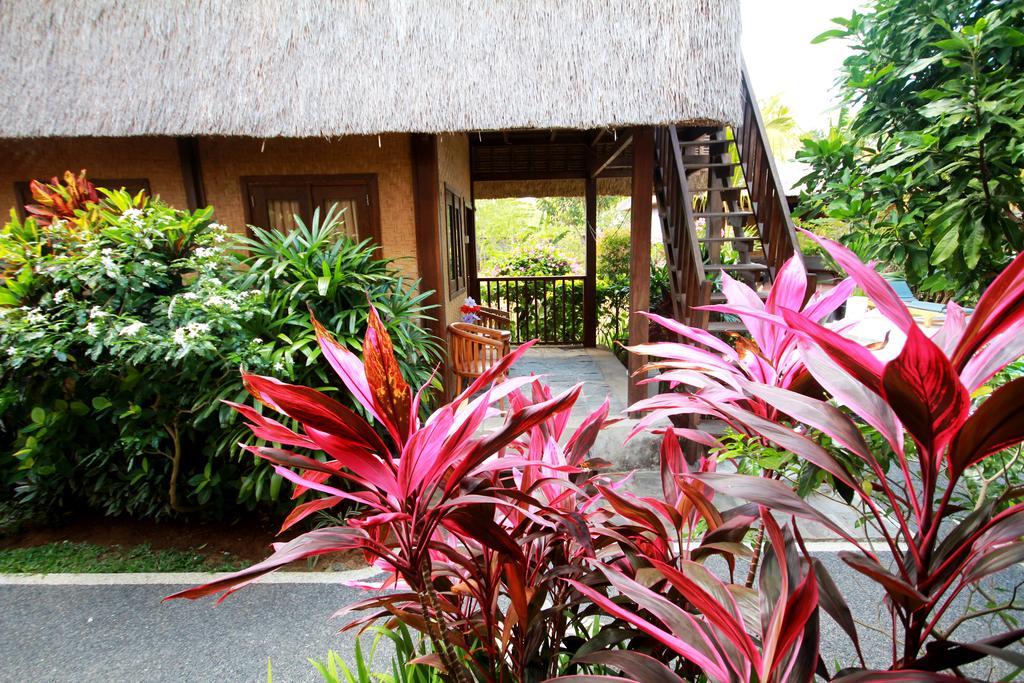 Rambo Homestay Uluwatu Buitenkant foto