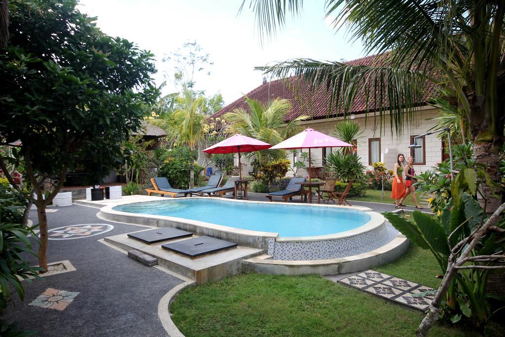 Rambo Homestay Uluwatu Buitenkant foto