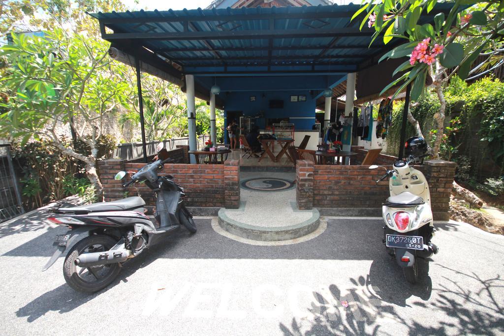 Rambo Homestay Uluwatu Buitenkant foto