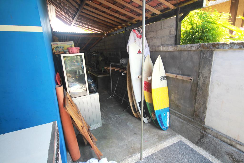 Rambo Homestay Uluwatu Buitenkant foto