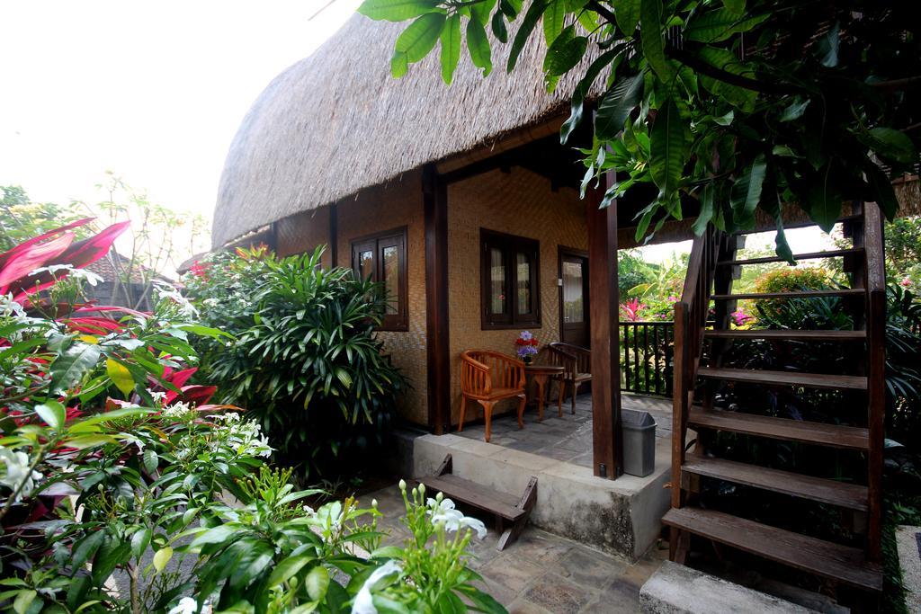 Rambo Homestay Uluwatu Buitenkant foto